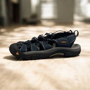 KEEN Newport H2 Men’s Size 9 Waterproof Hiking Sandals - Navy/Medium Grey